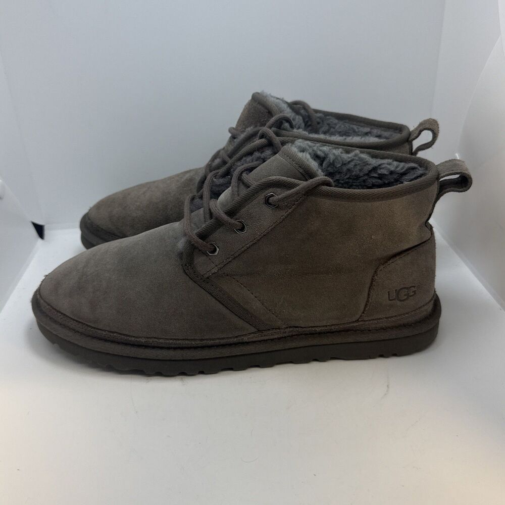 UGG Chukka Boots Mens Size 10 Gray Suede Neumel